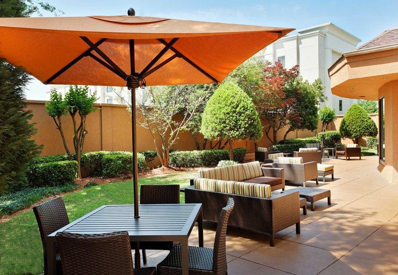 מלון Courtyard מובייל מראה חיצוני תמונה