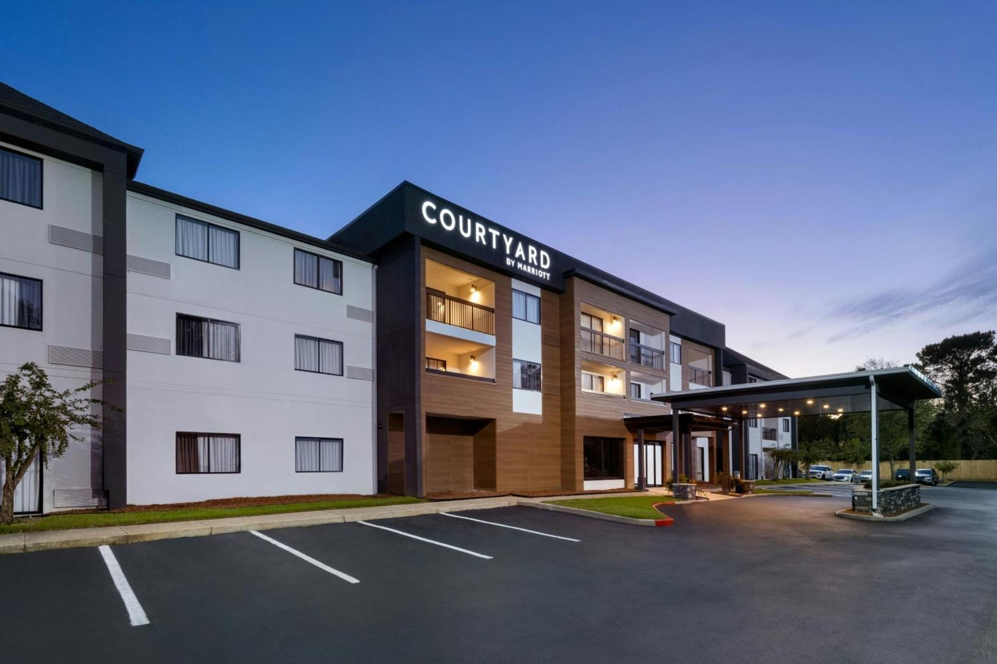מלון Courtyard מובייל מראה חיצוני תמונה